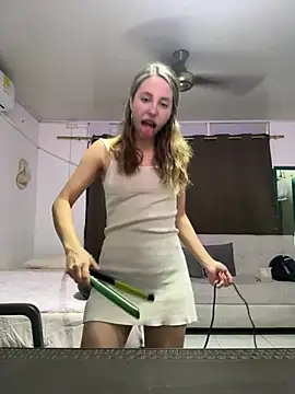 Snapshot of lriana_miller chatting on 02.25.26 lriana miller online show from 02.25.26