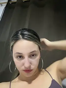 Snapshot of lriana_miller chatting on 03.04.26 lriana miller online show from 03.04.26