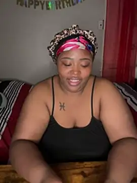 Snapshot of Chocolatebunnyxx96 chatting on 02.21.26 Chocolatebunnyxx96 online show from 02.21.26