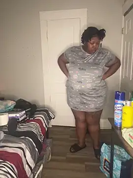 Chocolatebunnyxx96 online show from 04.22.26