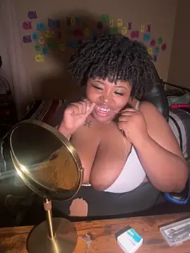 Chocolatebunnyxx96 online show from 05.22.26
