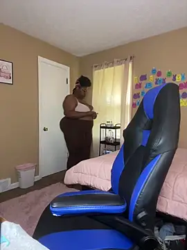 Chocolatebunnyxx96 online show from 05.28.26