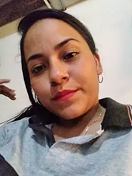 Snapshot of Maliha_21 chatting on 06.26.26 Maliha 21 online show from 06.26.26