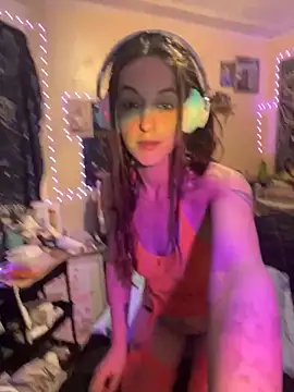 Snapshot of SultryEroticSlut chatting on 02.15.26 SultryEroticSlut online show from 02.15.26