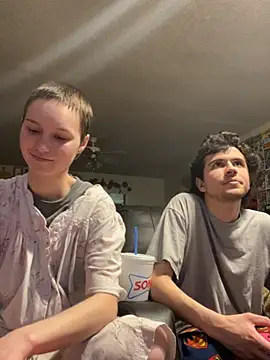 Snapshot of SugarNCinnamon chatting on 02.25.26 SugarNCinnamon online show from 02.25.26