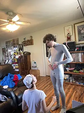 SugarNCinnamon online show from 04.04.26
