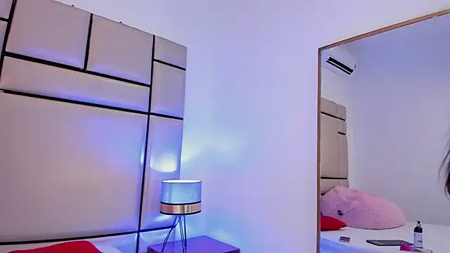 Snapshot of alejandra_loppez chatting on 02.03.26 alejandra loppez online show from 02.03.26