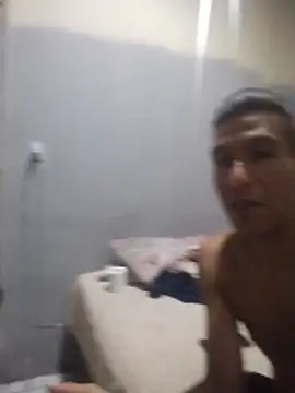 Snapshot of Rodrigohernan19 chatting on 04.11.26 Rodrigohernan19 online show from 04.11.26