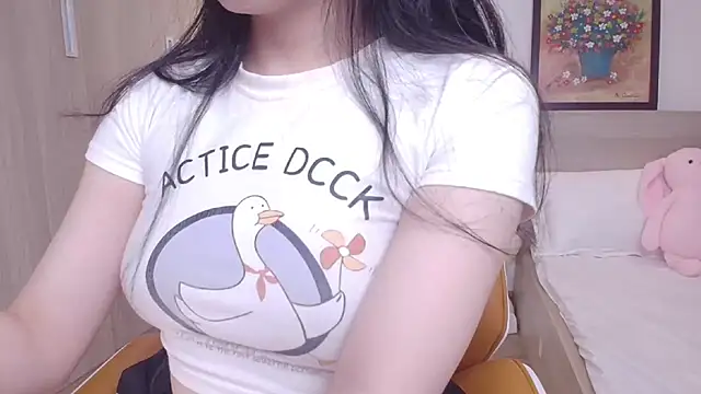 Snapshot of BunnyT_Bae__ chatting on 06.22.26 BunnyT Bae online show from 06.22.26