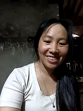 Snapshot of vesla-2k chatting on 04.02.26 vesla-2k online show from 04.02.26