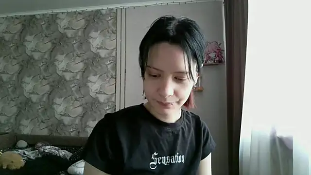 Snapshot of LxayBloom chatting on 02.09.26 LxayBloom online show from 02.09.26