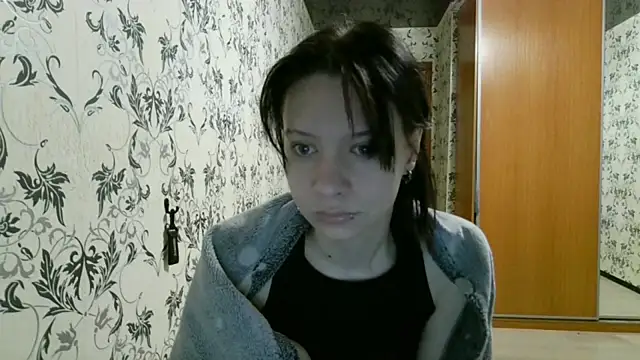 LxayBloom online show from 04.17.26