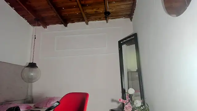 ZoeFox5 online show from 02.03.26