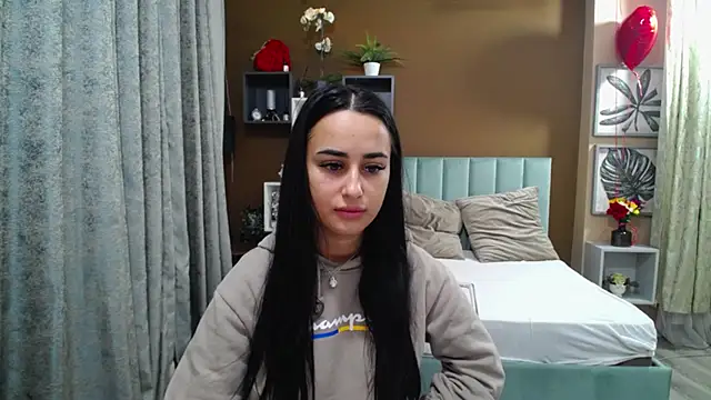 DarcyeJane online show from 02.12.26