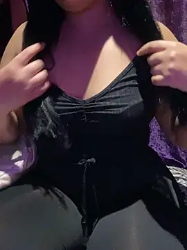 Lina Velvet  online show from 05.05.26