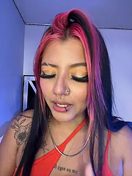 queen of you heart online show from 08.05.26