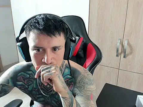 Chrissblack online show from 03.05.26