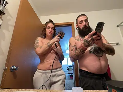 Snapshot of aria_lee1987 chatting on 02.14.26 aria lee1987 online show from 02.14.26