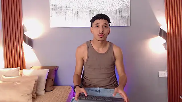 Snapshot of Julian_Dark_ chatting on 02.11.26 Julian Dark online show from 02.11.26