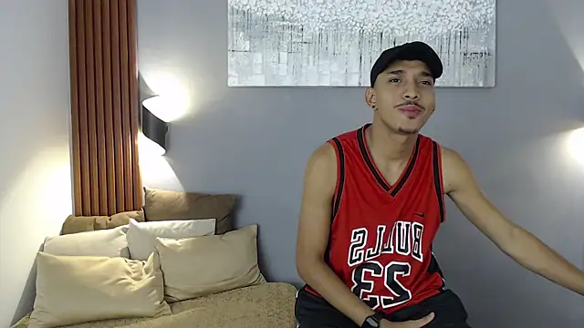 Snapshot of Julian_Dark_ chatting on 02.14.26 Julian Dark online show from 02.14.26