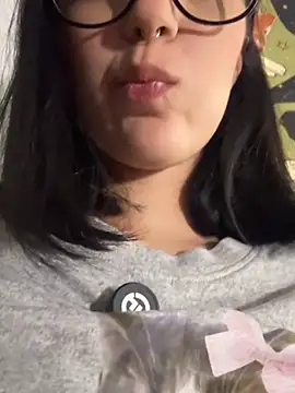 HinaSweet online show from 02.02.26