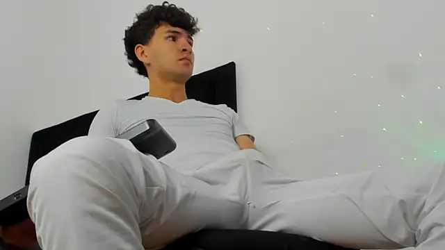 camilo model online show from 02.25.26