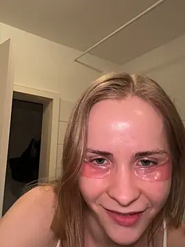 Sunny Eve online show from 04.05.26