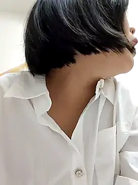 Snapshot of __BingBing__ chatting on 02.22.26 BingBing online show from 02.22.26