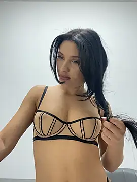 Snapshot of Marialove221 chatting on 02.13.26 Marialove221 online show from 02.13.26