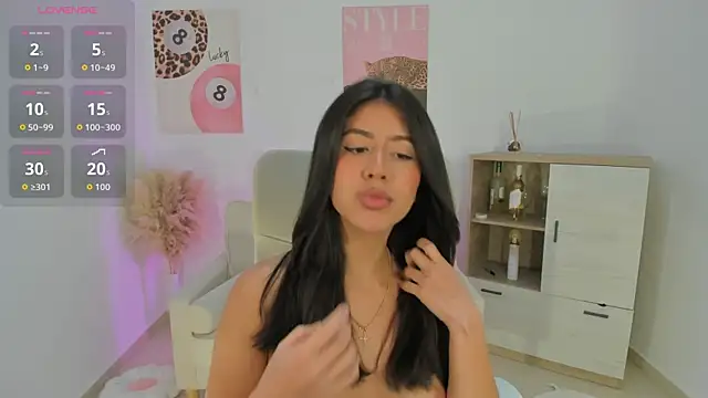 Sussan Monroe online show from 04.03.26