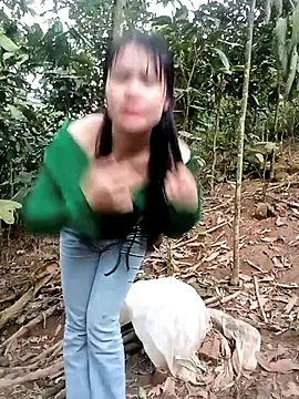 Snapshot of him220 chatting on 03.20.26 him220 online show from 03.20.26