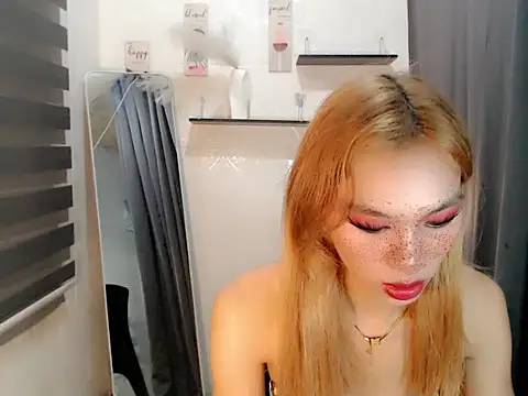 WildHotshemale online show from 01.14.26