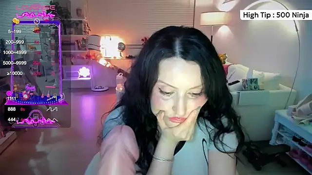 Snapshot of Vesagal chatting on 02.20.26 Vesagal online show from 02.20.26