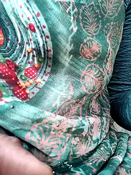 Snapshot of Queen_chayna chatting on 01.19.26 Queen chayna online show from 01.19.26