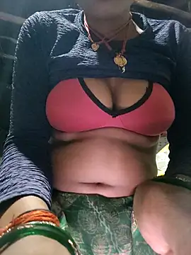 Snapshot of Queen_chayna chatting on 02.02.26 Queen chayna online show from 02.02.26