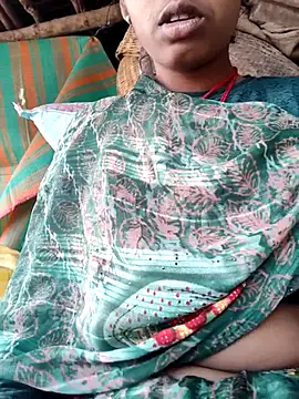 Snapshot of Queen_chayna chatting on 02.20.26 Queen chayna online show from 02.20.26