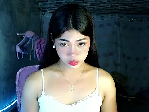 Margalona  online show from 04.15.26