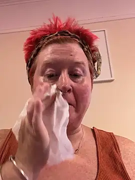 BustyRedxx online show from 06.11.26