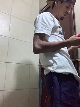 Snapshot of alexx_23cm chatting on 03.12.26 alexx 23cm online show from 03.12.26