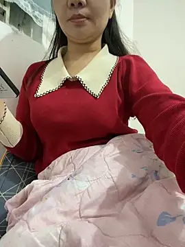 Snapshot of Avelyn-n chatting on 02.03.26 Avelyn-n online show from 02.03.26