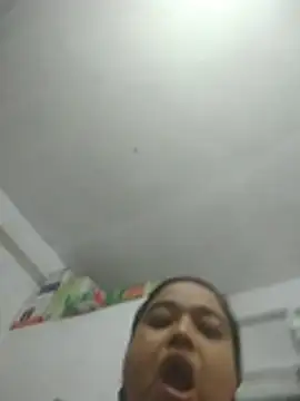 momo loves online show from 04.07.26