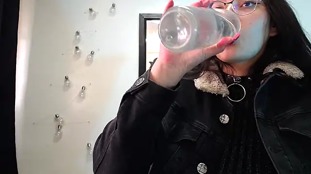 Snapshot of abril_onnel chatting on 01.23.25 abril onnel online show from 01.23.25