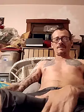 Snapshot of THUROBREED83 chatting on 09.22.25 THUROBREED83 online show from 09.22.25