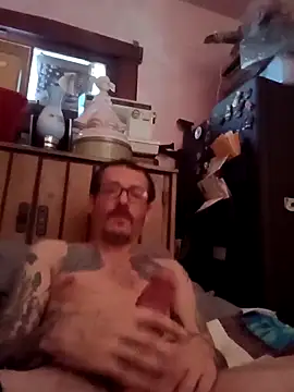 Snapshot of THUROBREED83 chatting on 11.14.25 THUROBREED83 online show from 11.14.25