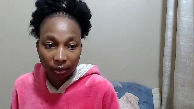 ExtraDoll online show from 04.15.26