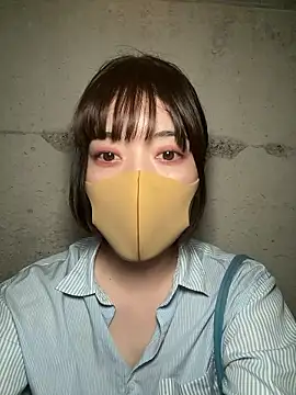 minami room online show from 07.03.26