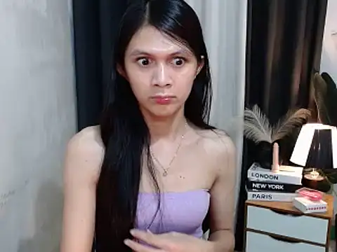 Pretty Lys online show from 04.23.26