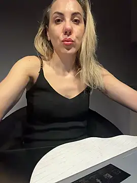 ElenaWhitmore online show from 03.06.26