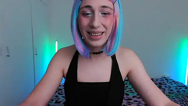 HoneyValentine online show from 02.11.26