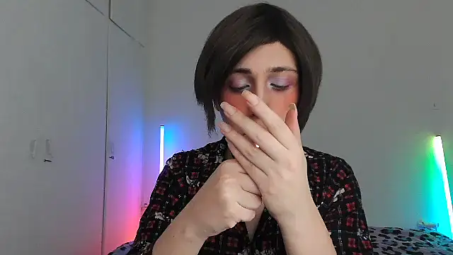 HoneyValentine online show from 02.26.26